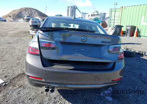 2013 BMW 328I xDrive z USA, uszkodzony, nr VIN WBA3B3C57DF540722